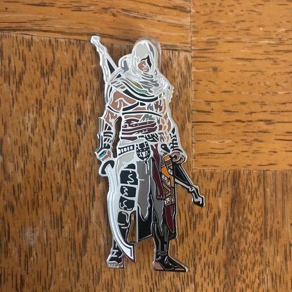 Hot Topic Accessories - Assassins Creed Origins Figpin